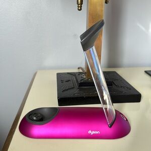 Dyson Corrale straightener stand. Never used.